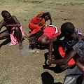 Masajowie dają ognia