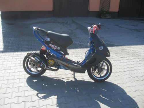 Sr