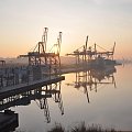 #WschódSłońca #port #terminal #suwnice #woda