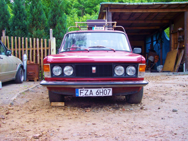 fiat 125p by tomek27