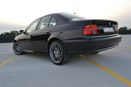 e39 523i