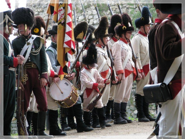 19 czerwca 2010 r. pod Twierdzą Srebrna Góra -inscenizacja historyczna. 200 żołnierzy z epoki napoleońskiej odtwarza bitwę z roku 1807.