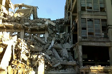 #RozaLuksemburg #RozaLuxemburg #OpuszczoneMiejsca #opuszczone #OpuszczoneBudynki #warszawa #karolkowa #OpuszczoneBudynkiWarszawa #WarszawaWola #wola #OpuszczoneBudowle #zaklady #LampyElektryczne