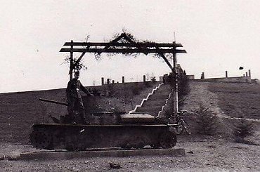 Załuż ok. 1941 #Załuż #Sanok #pomnik #wojsko