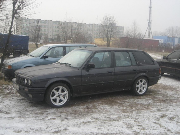 BMW e30 320i Touring