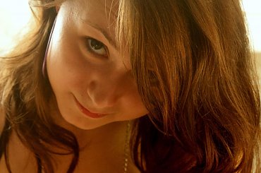 Hmm, nawet nie wiem co tu napisać... #Włosy #twarz #wzrok #mina #kobieta #człowiek