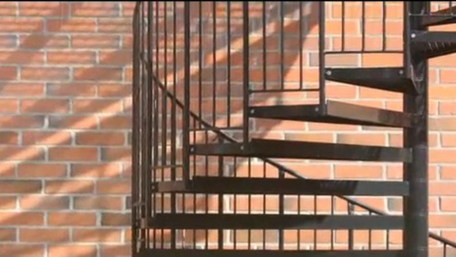 Stopnie schodowe z zastosowaniem krat pomostowych.
Produkowane przez Zakład Wyrobów Metalowych Rapmet.
Więcej informacji na naszej strony internetowej http://www.rapmet.pl/?pl_stopnie-schodow-i-szczeble-drabin,27 #krata #KrataPodestowa #kratka