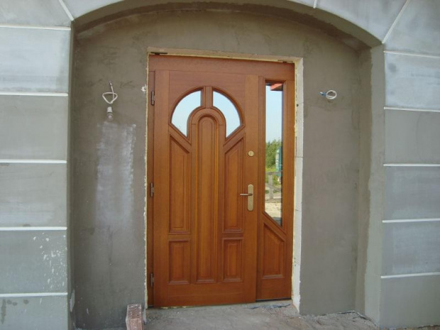 Lipiec 2009 - drzwi wejściowe - od zewnątrz #Kornelia #budowa